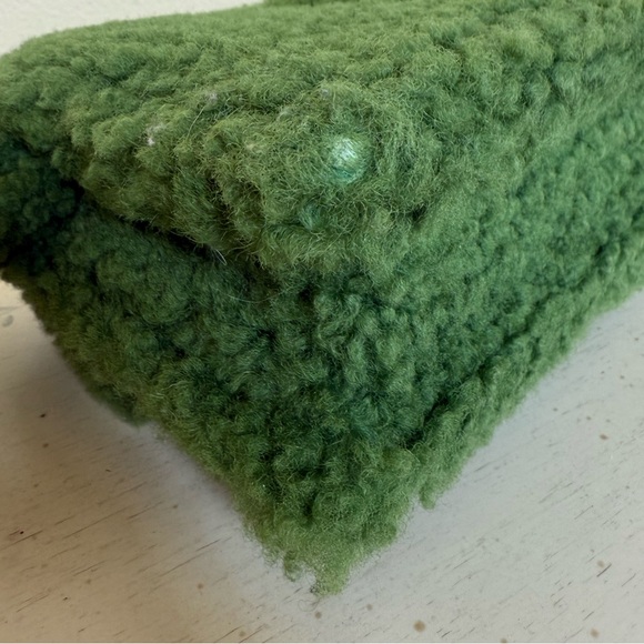 Jacquemus le bambidou shearling shoulder bag - Picture 6 of 12